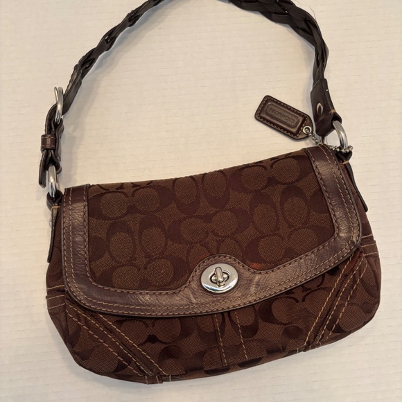 Coach signature chocolate brown hobo bag small - Picture 3 of 6